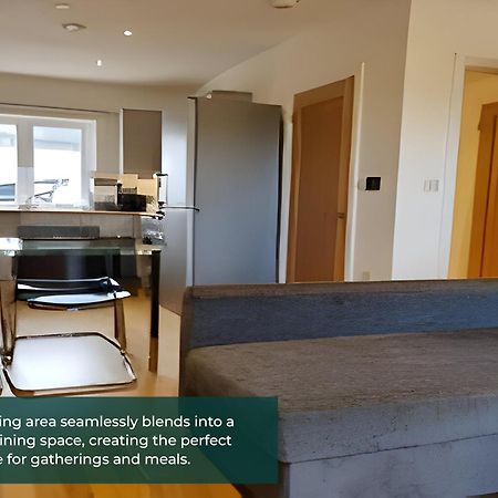 Cliffe Terrace 2Bed 2 Bath Free Parking Space ชาแธม ภายนอก รูปภาพ